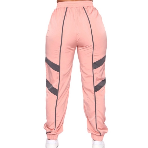 Fashion Nova Like New Making a Statement Jogger Set in Mauve Size XS - Picture 7 of 11